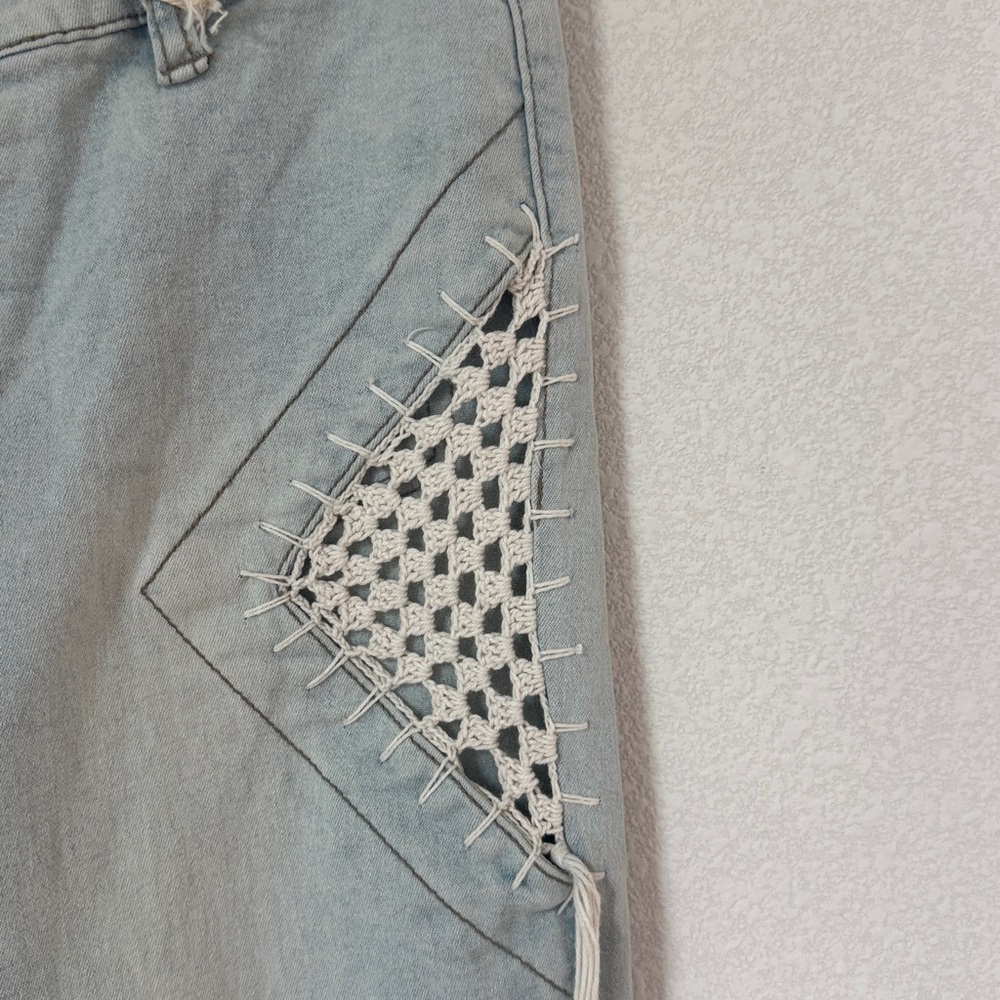 Banana Limon Brazilian Jeans Women SZ 25 Crochet Boho Flare SZ  5/6 sale🔥🔥🔥 - Picture 2 of 11